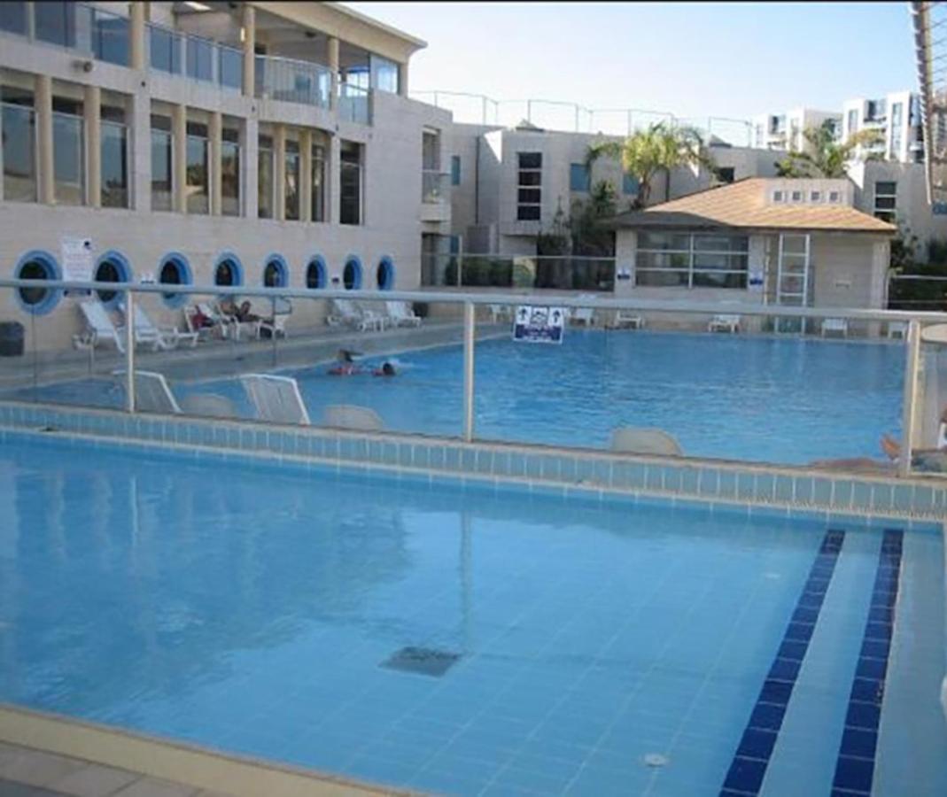 Regency Residence With Pool - Next The Beach Herzelia Extérieur photo